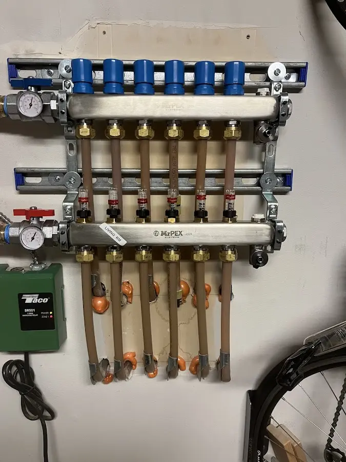 Plumber performing Leak Detection at a residential property in EspaÃÂ±ola