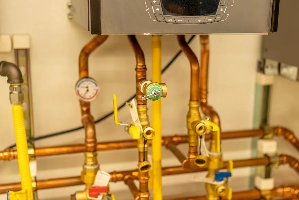 Licensed technician providing Pipe Repair for a homeowner in EspaÃÂ±ola